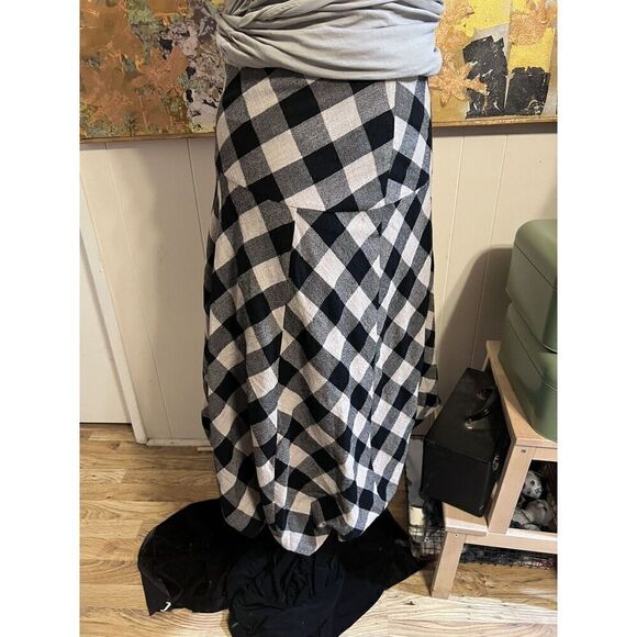 Element Clement 100% Virgin Wool Small Skirt Black & Tan Plaid Tulip Lagenlook - Picture 5 of 6